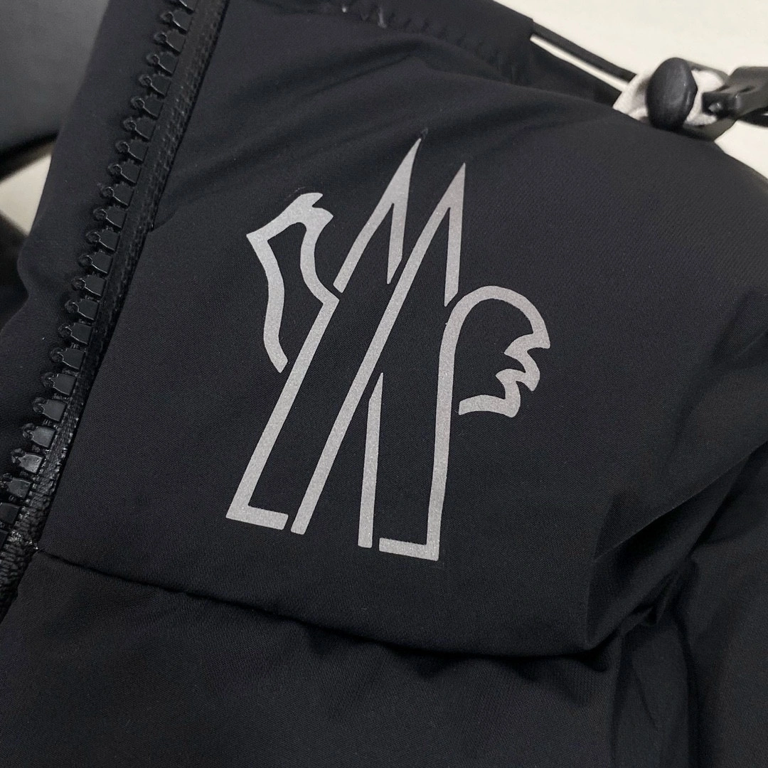 wg.luxury- 7o9385r down jacket oversized item:D-F054J1340